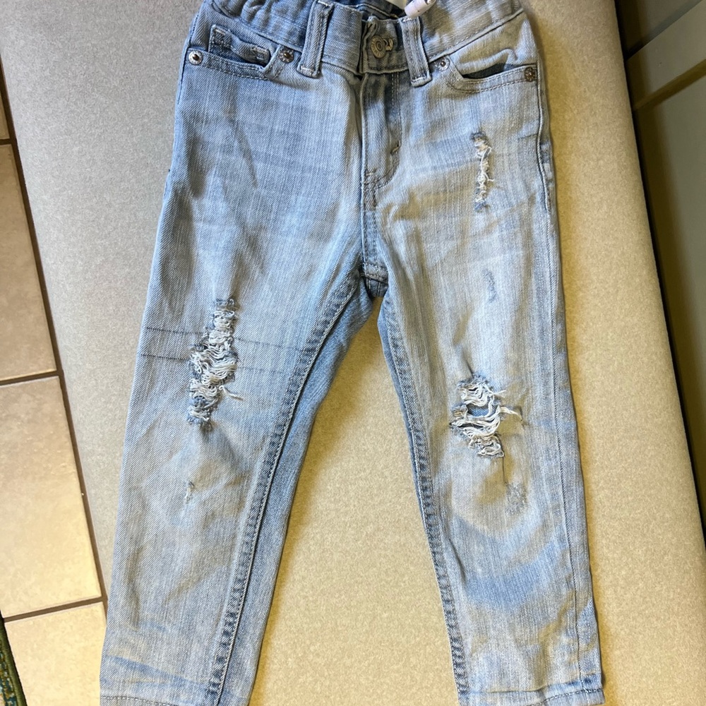 Levi’s Light Blue Denim Jeans